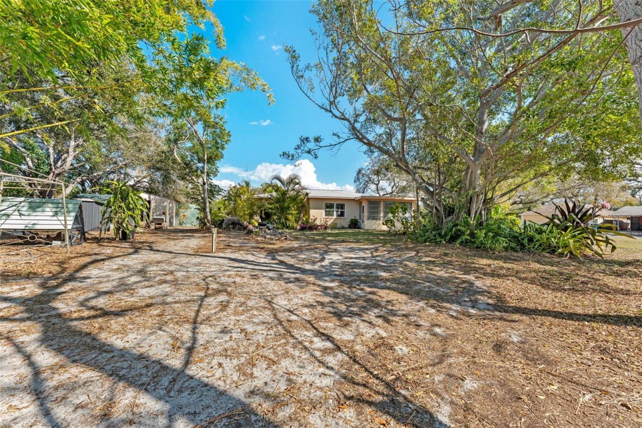 701 52nd Avenue S, Saint Petersburg, FL 33705 Photo