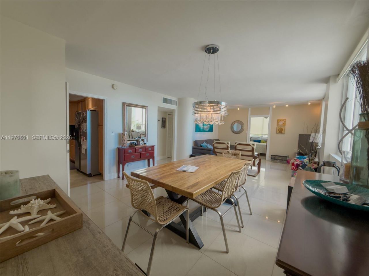 5005 Collins Ave , Unit 825, Miami Beach, FL 33140 Photo