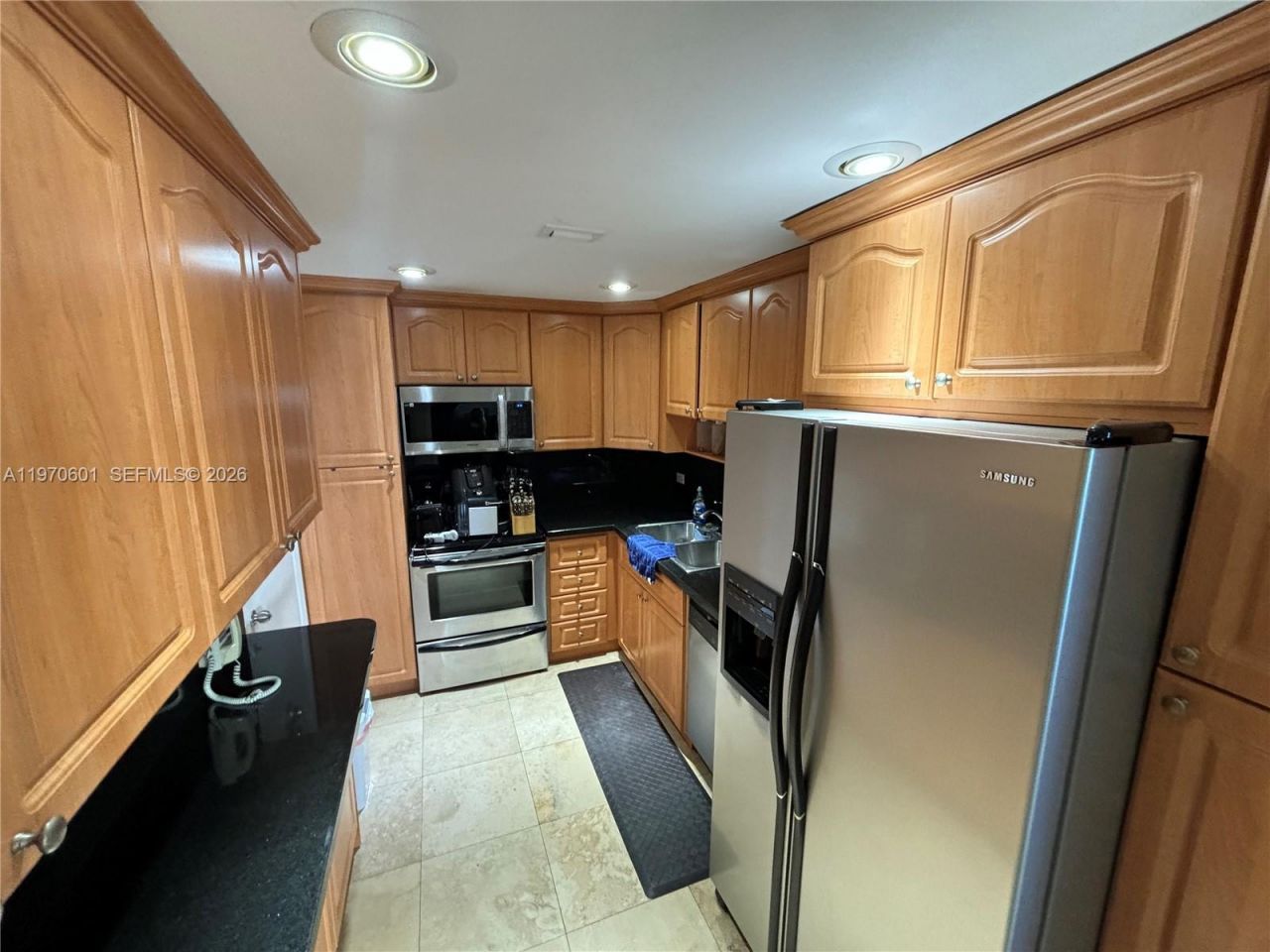 5005 Collins Ave , Unit 825, Miami Beach, FL 33140 Photo