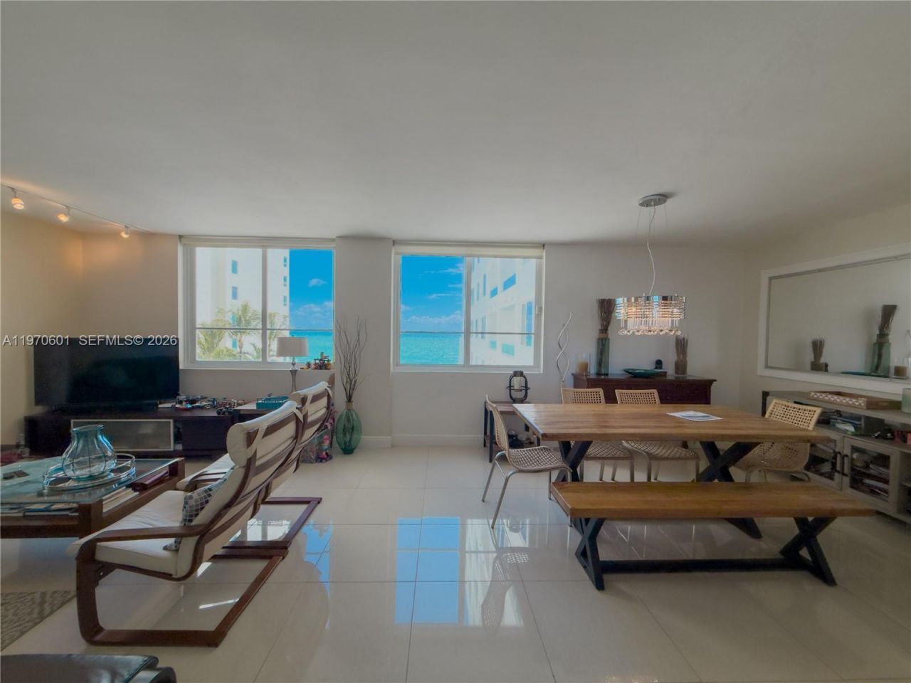 5005 Collins Ave , Unit 825, Miami Beach, FL 33140 Photo