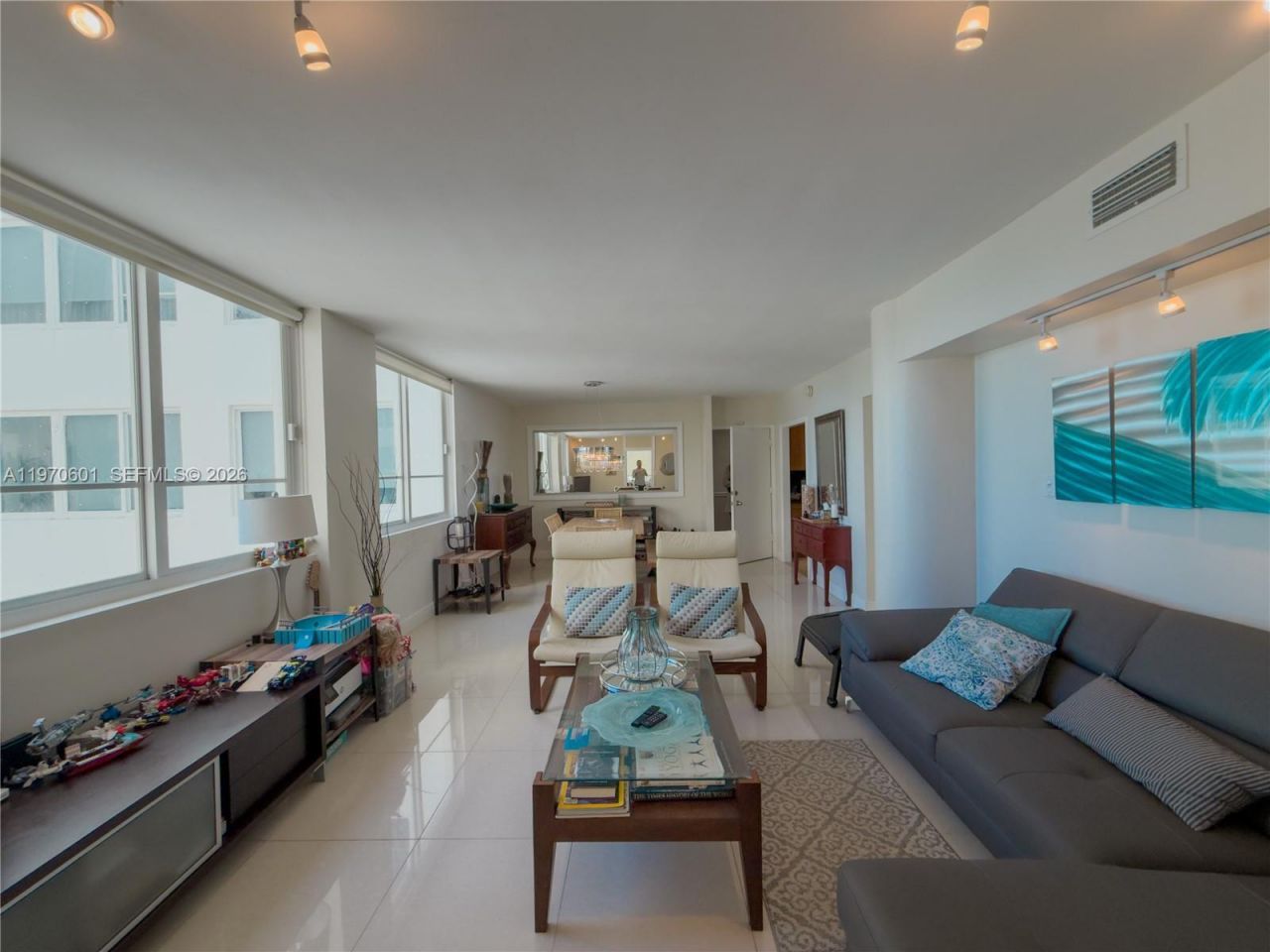 5005 Collins Ave , Unit 825, Miami Beach, FL 33140 Photo