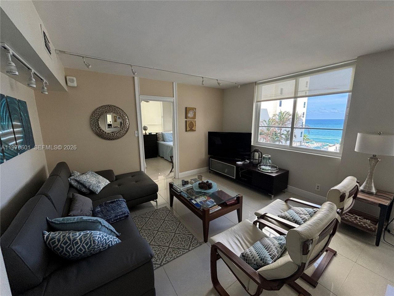 5005 Collins Ave , Unit 825, Miami Beach, FL 33140 Photo