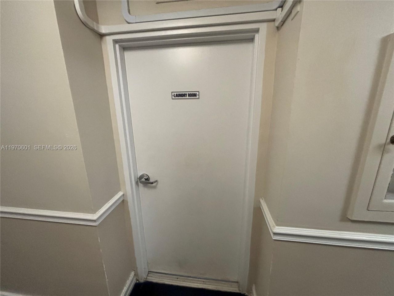 5005 Collins Ave , Unit 825, Miami Beach, FL 33140 Photo