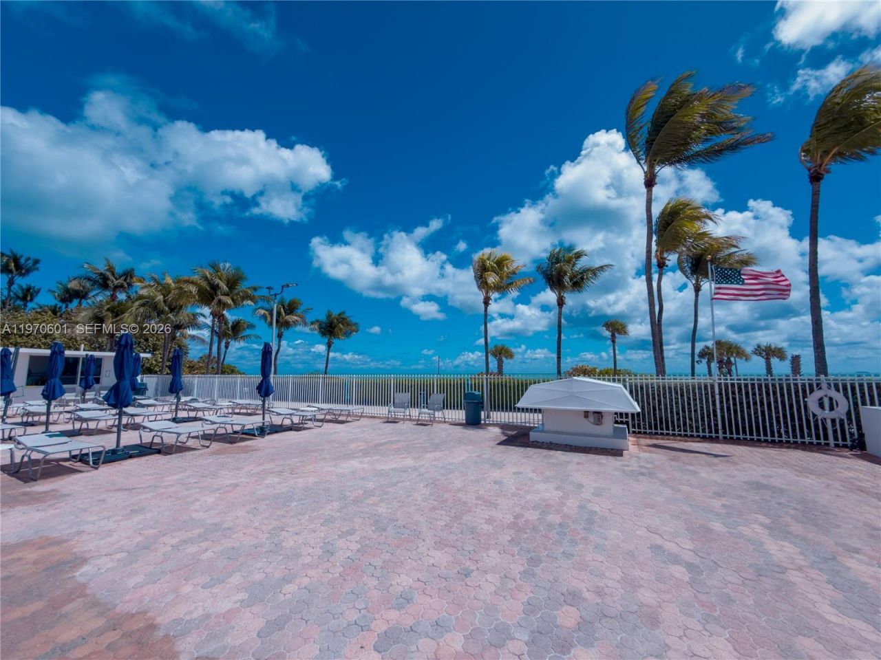 5005 Collins Ave , Unit 825, Miami Beach, FL 33140 Photo