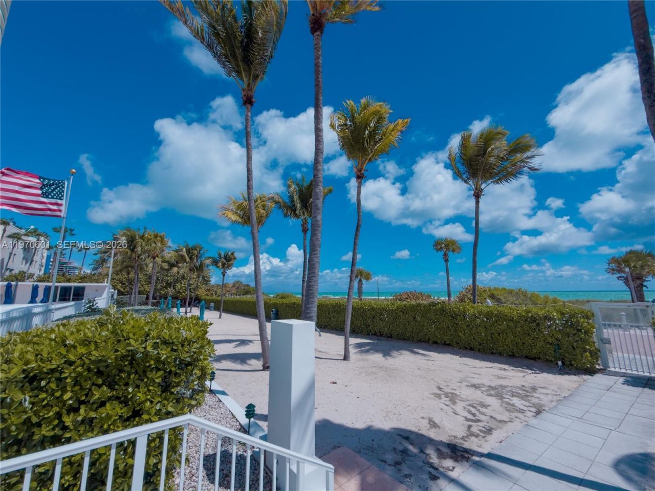 5005 Collins Ave , Unit 825, Miami Beach, FL 33140 Photo