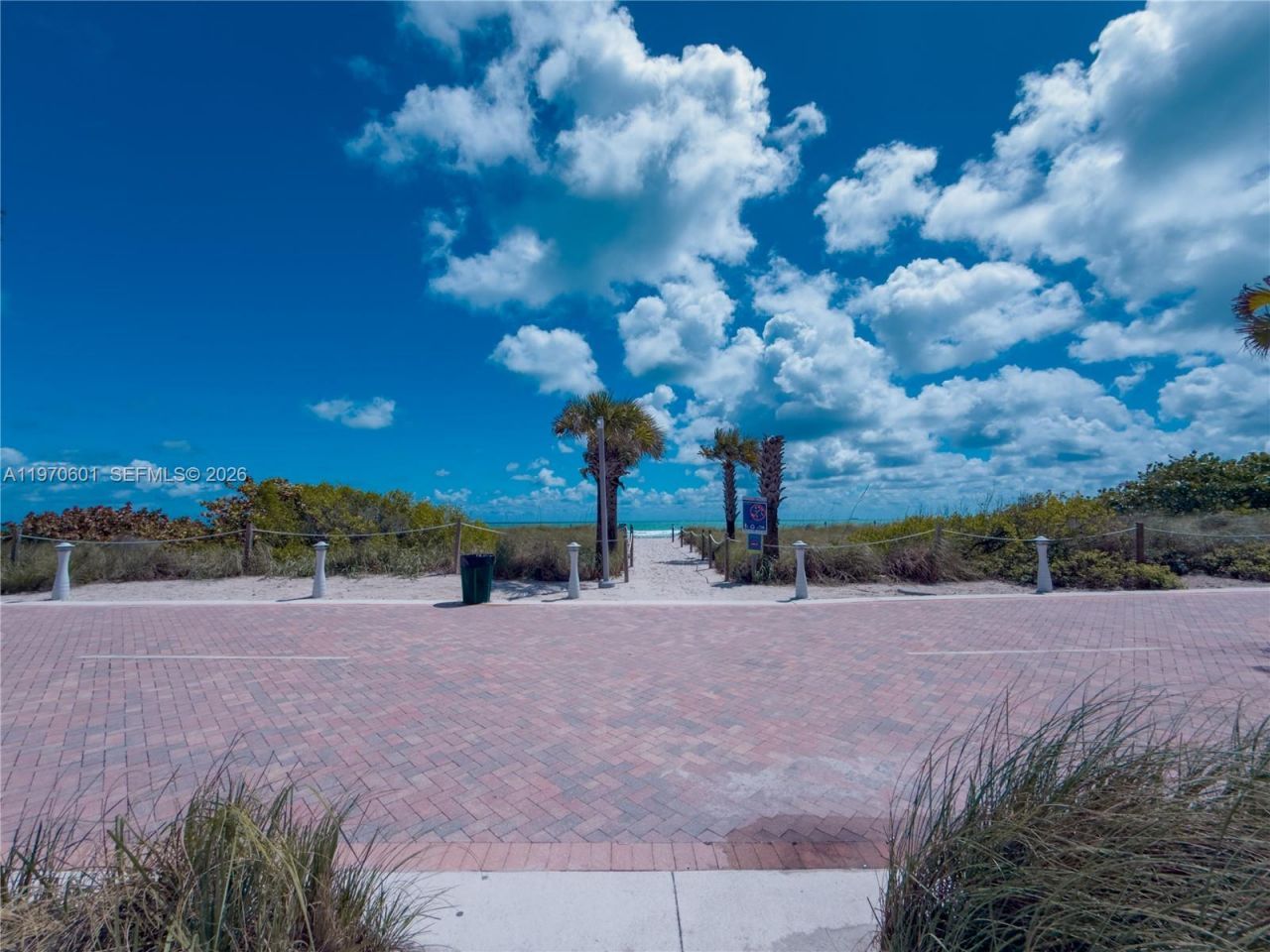 5005 Collins Ave , Unit 825, Miami Beach, FL 33140 Photo