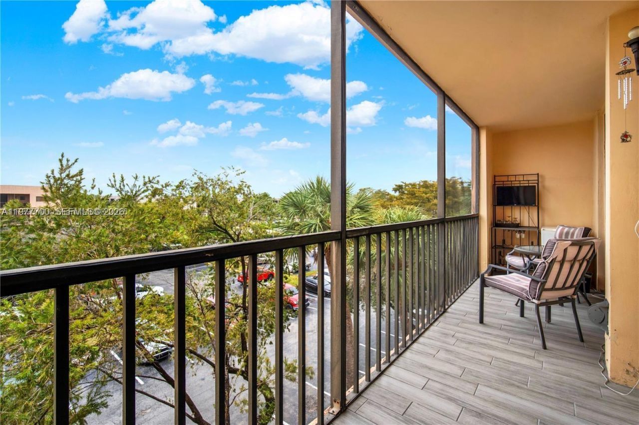 8730 SW 133rd Ave Rd , Unit 417, Miami, FL 33183 Photo