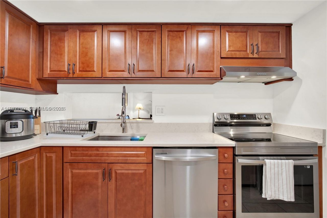 8730 SW 133rd Ave Rd , Unit 417, Miami, FL 33183 Photo