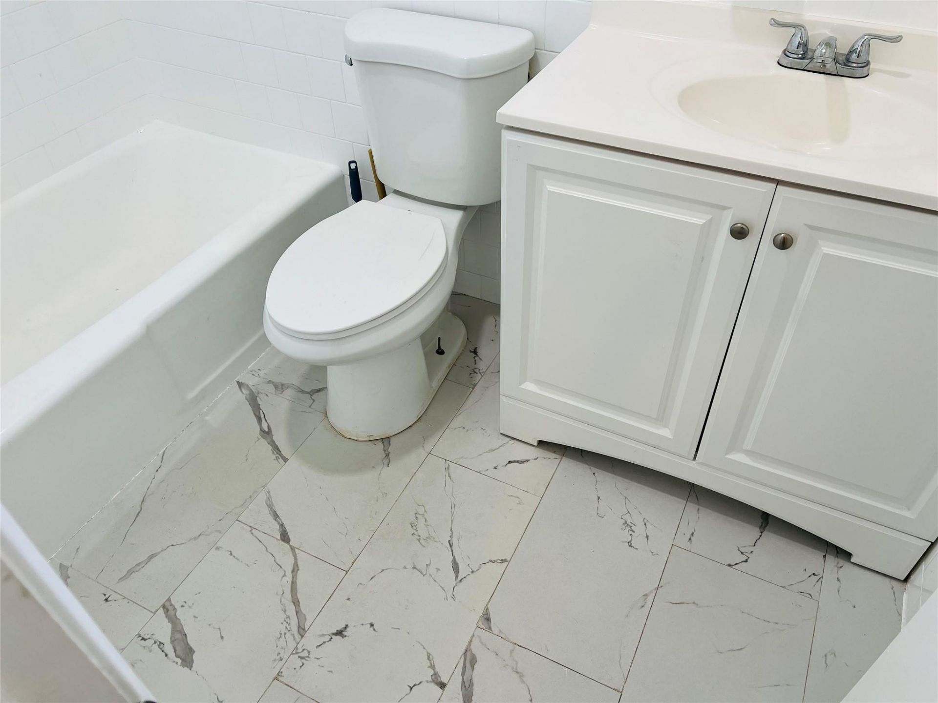 1301 N 12th Court, Unit 11B, Hollywood, FL 33019 Photo