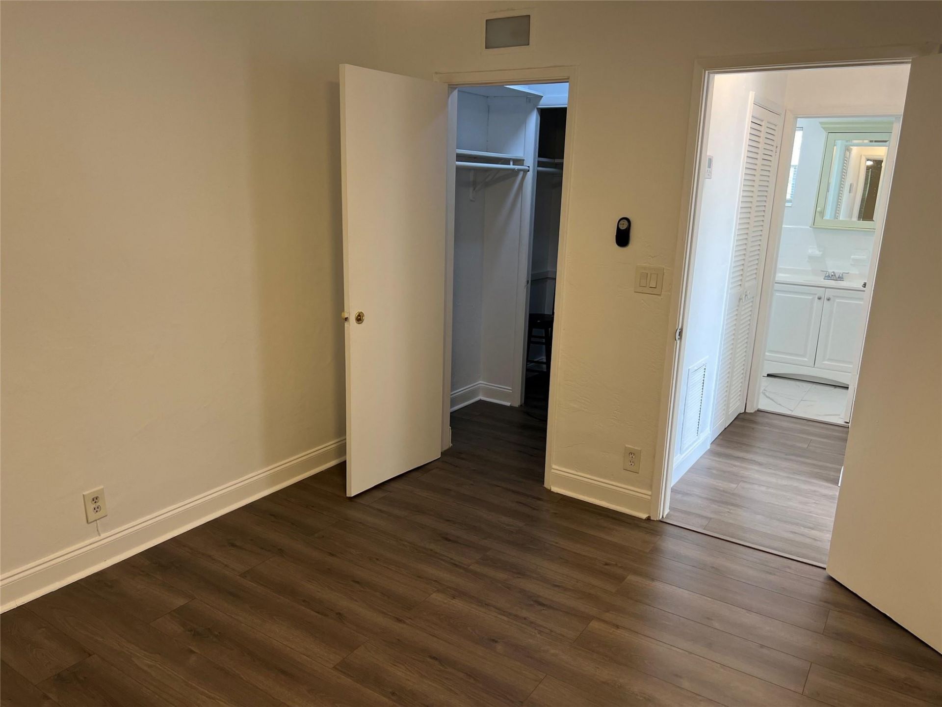 1301 N 12th Court, Unit 11B, Hollywood, FL 33019 Photo