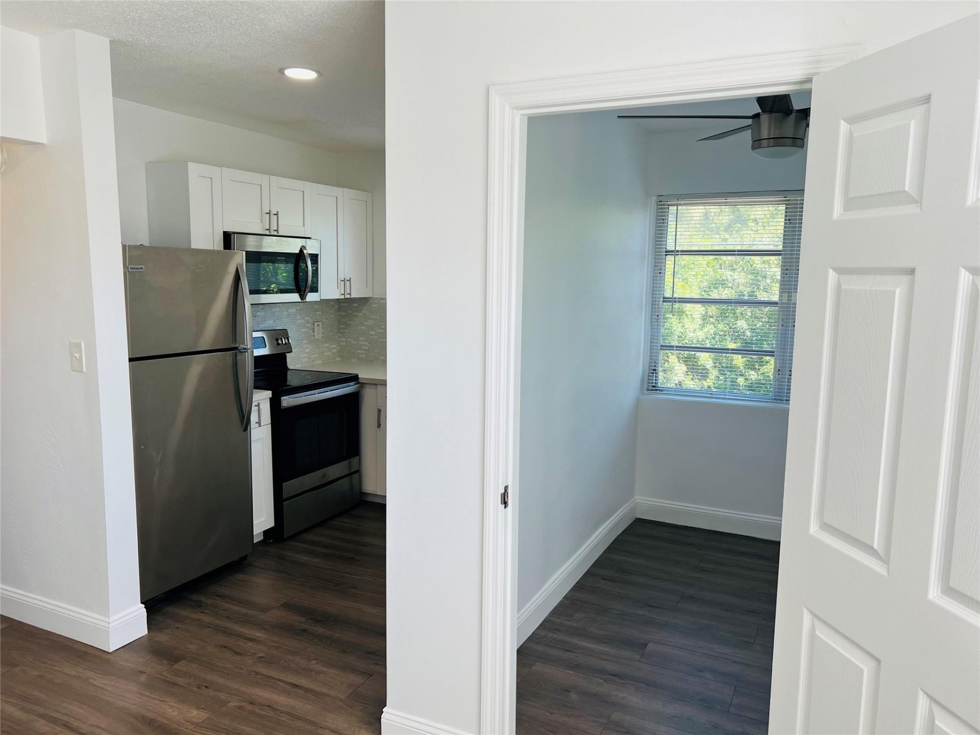 1301 N 12th Court, Unit 11B, Hollywood, FL 33019 Photo