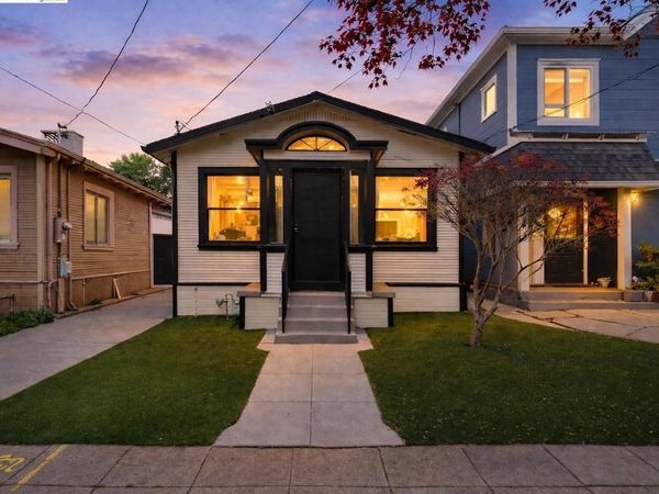 1004 1004 39Th St , Oakland, CA 94608