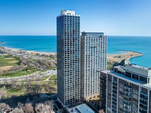 1555 N Astor Street , Unit 21W, Chicago, IL 60610