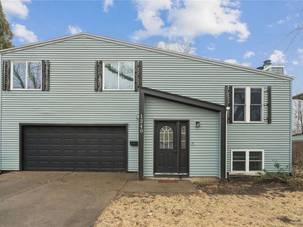 1240 Esther Court, Iowa City, IA 52240