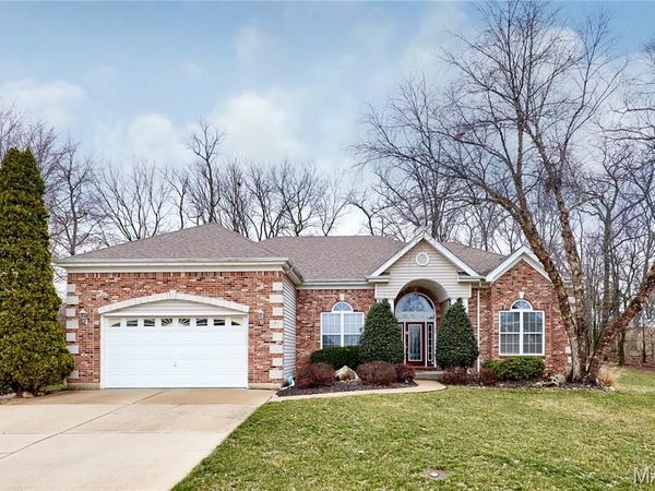 38 Silent Brook Court, Lake St Louis, MO 63367