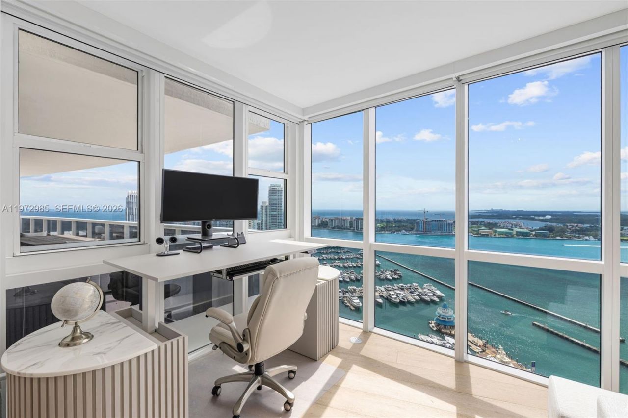 400 Alton Rd , Unit 2806, Miami Beach, FL 33139 Photo