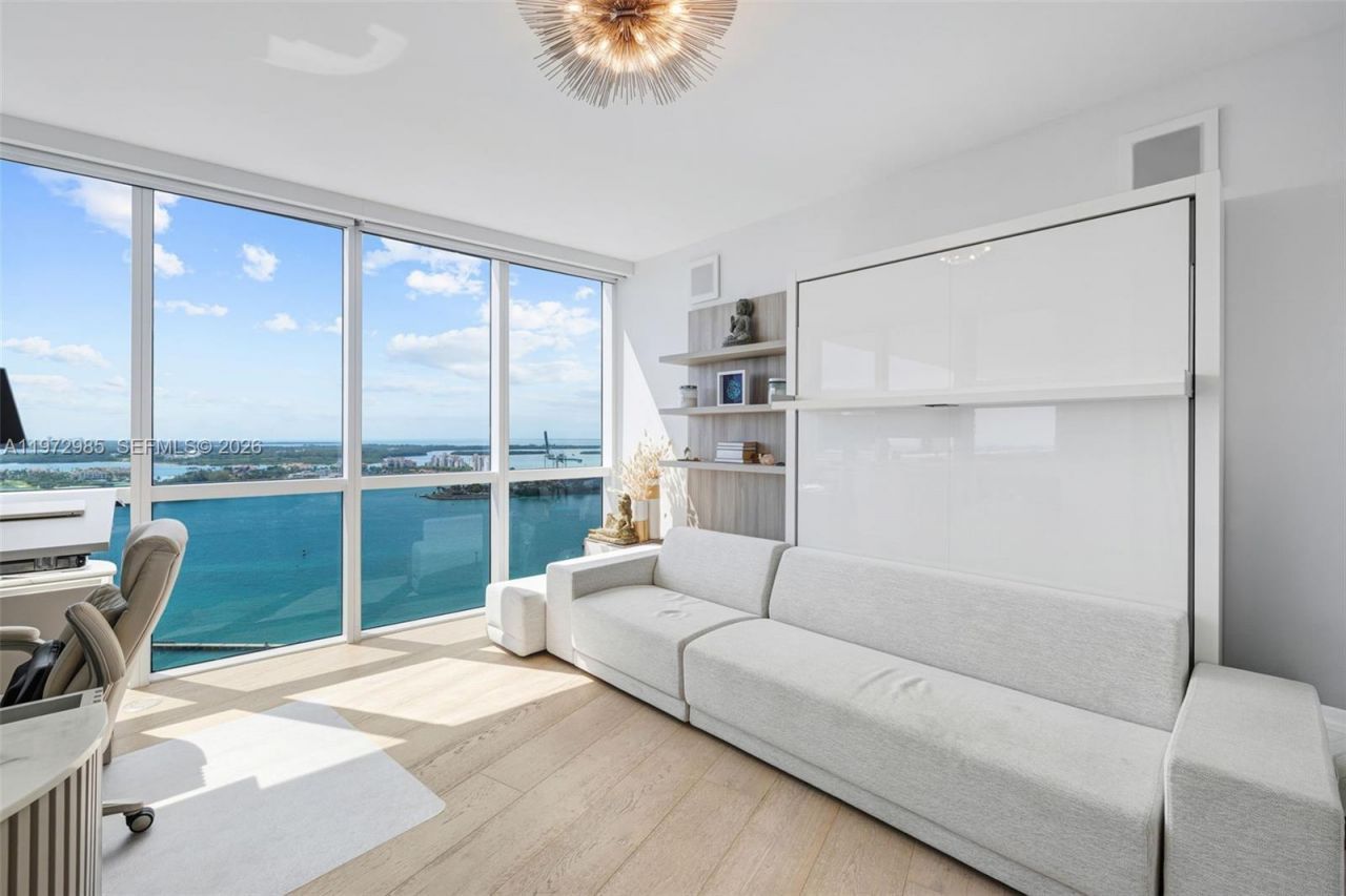 400 Alton Rd , Unit 2806, Miami Beach, FL 33139 Photo