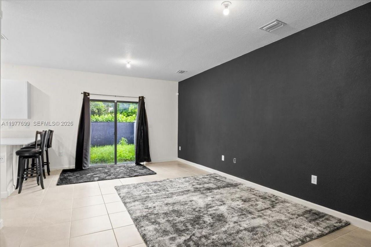 20344 NW 6th Pl, Miami Gardens, FL 33169 Photo