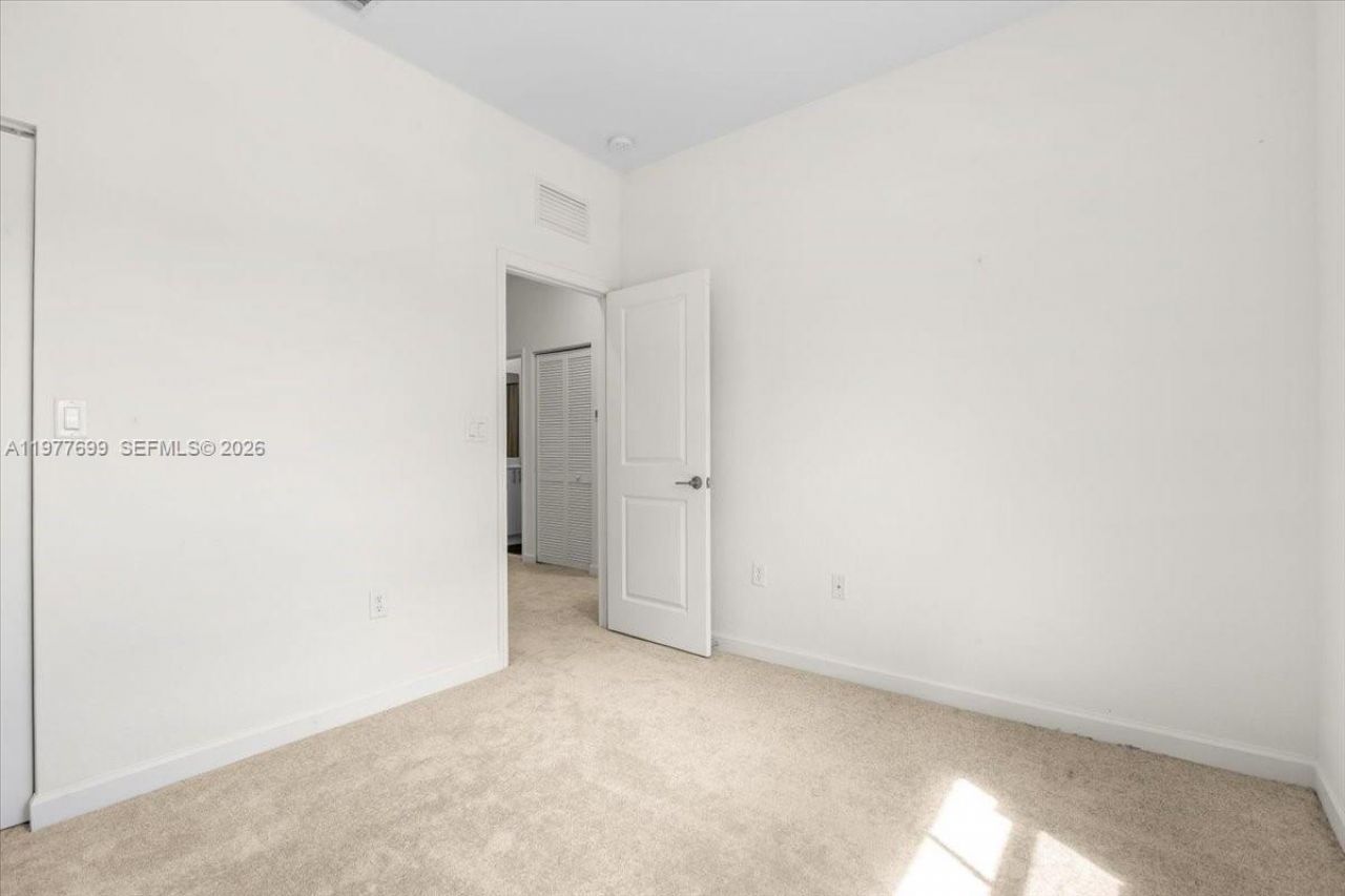 20344 NW 6th Pl, Miami Gardens, FL 33169 Photo