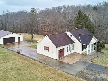 613 S Court Street, Harrisville, WV 26362