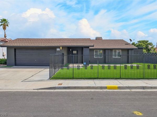 5270 Sepulveda Boulevard, Las Vegas, NV 89118