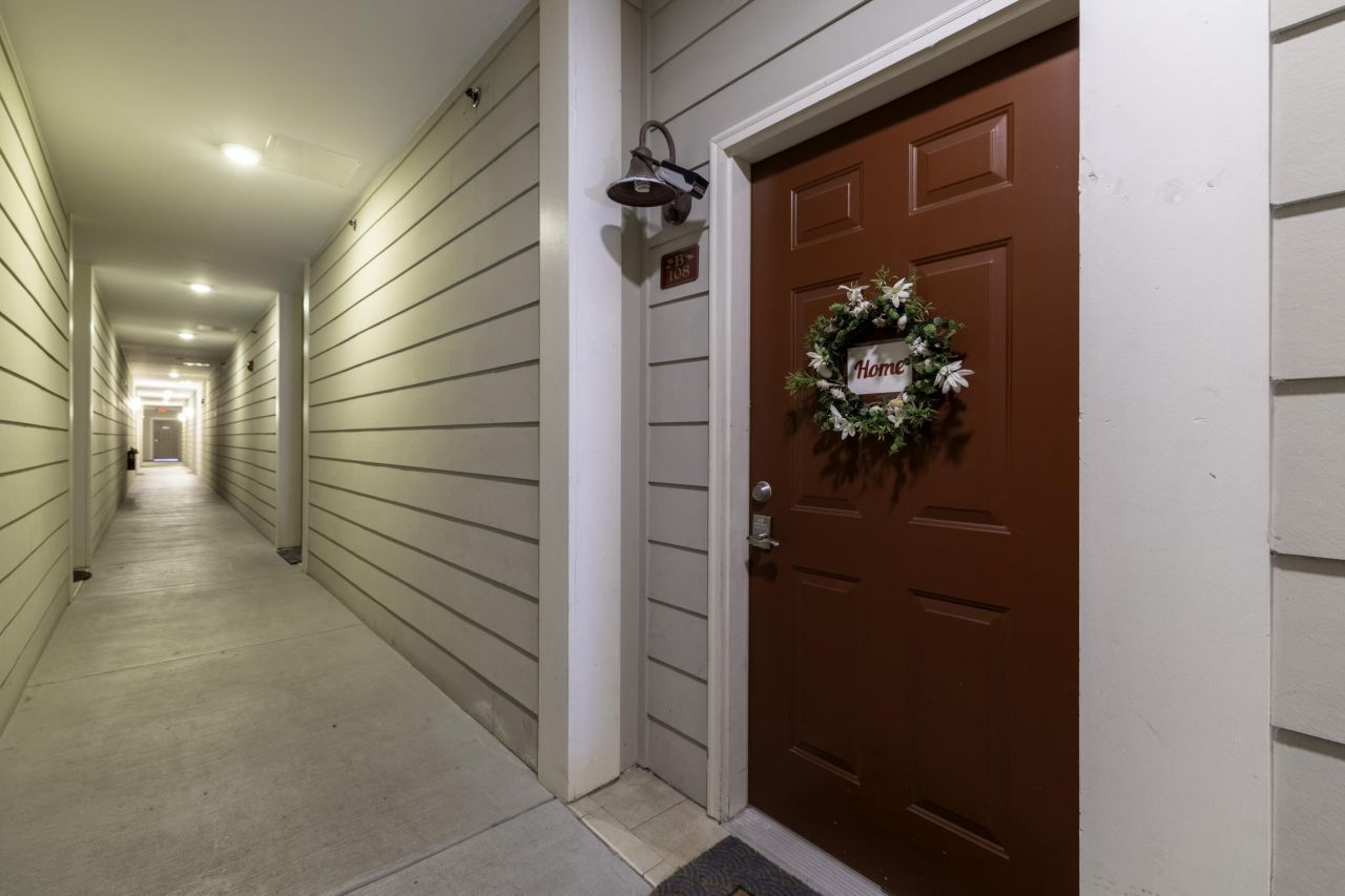 1984 Folly Road Photo 4