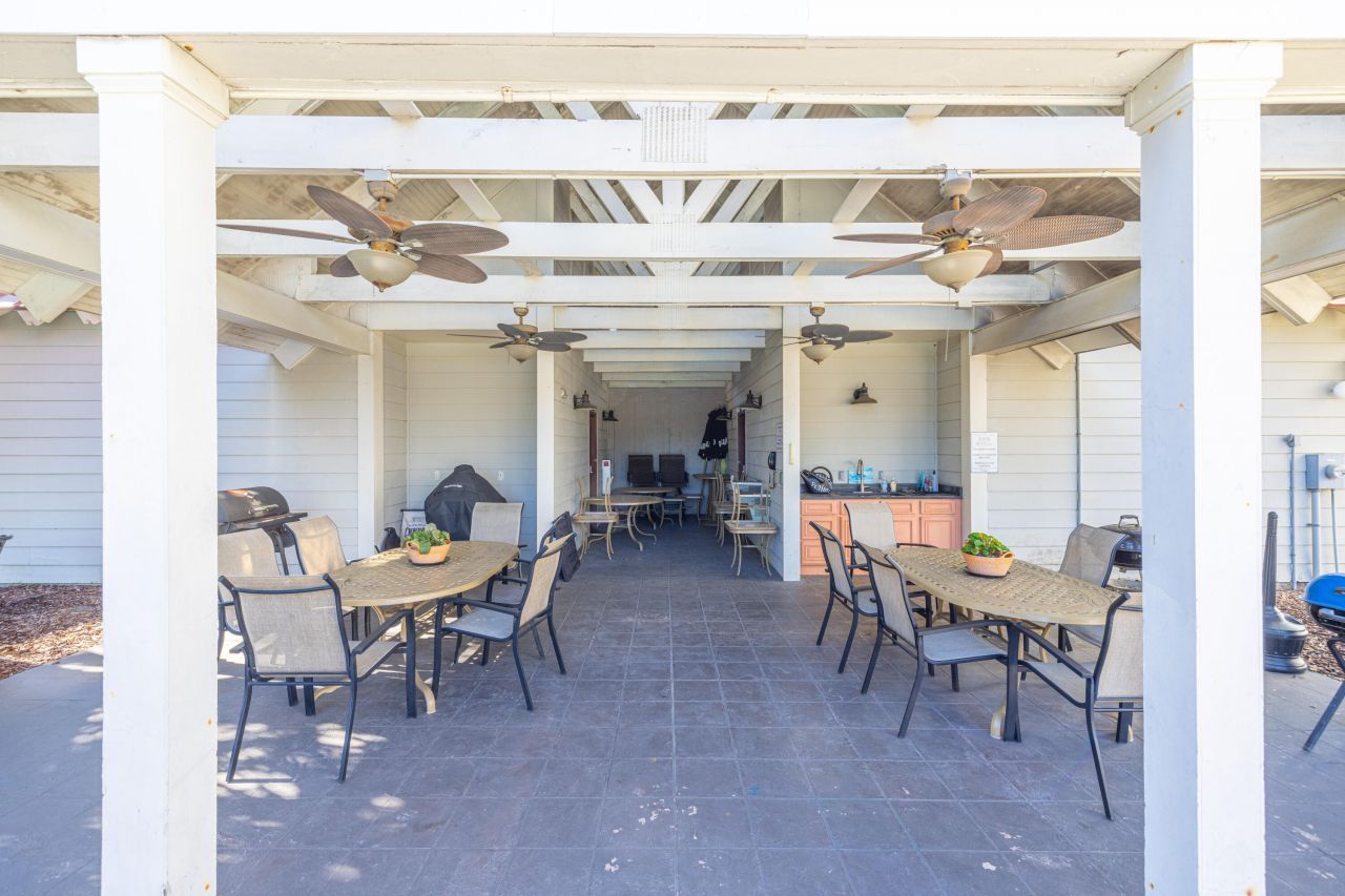 1984 Folly Road Photo 42