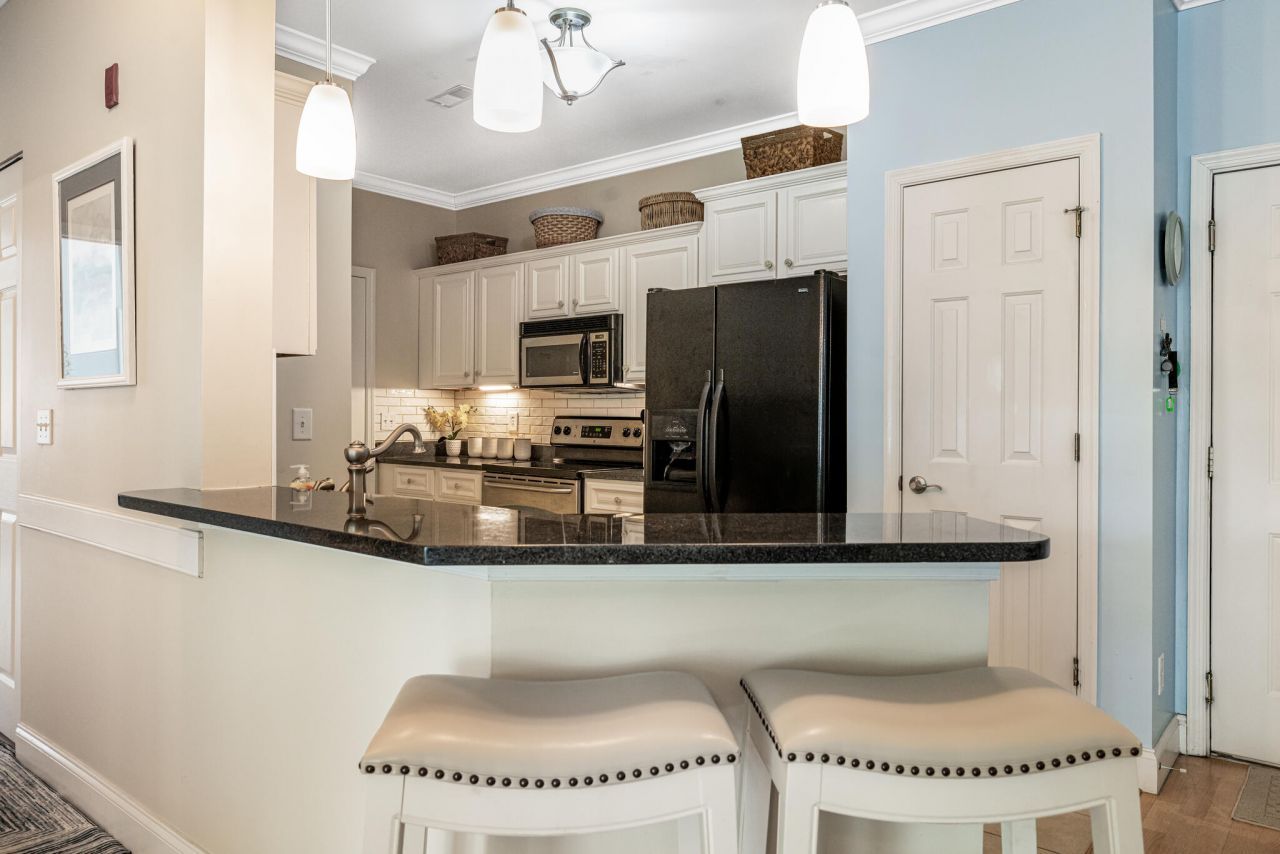 1984 Folly Road Photo 9