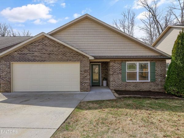 3017 Zachary Pointe Lane, Knoxville, TN 37938