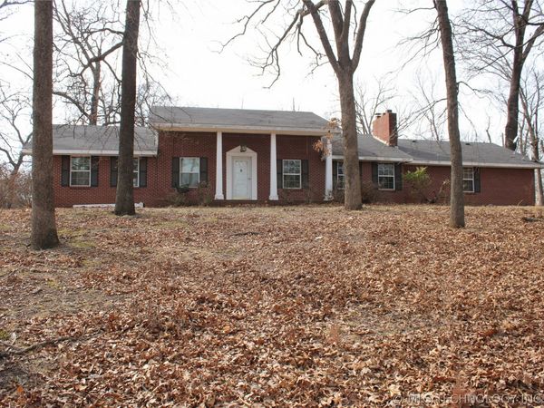 8101 S 700 Road , Wyandotte, OK 74370