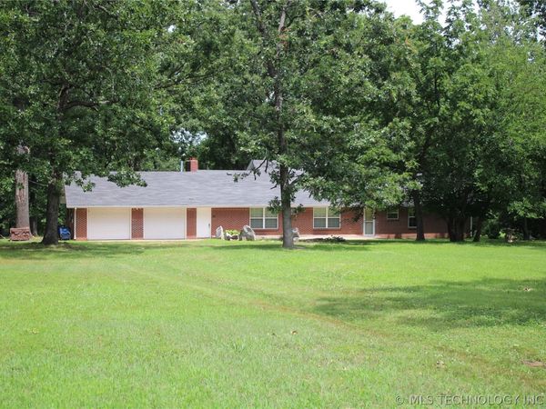 8101 S 700 Road, Wyandotte, OK 74370