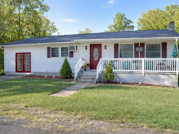 164 Brookside Farms Road , Newburgh, NY 12550