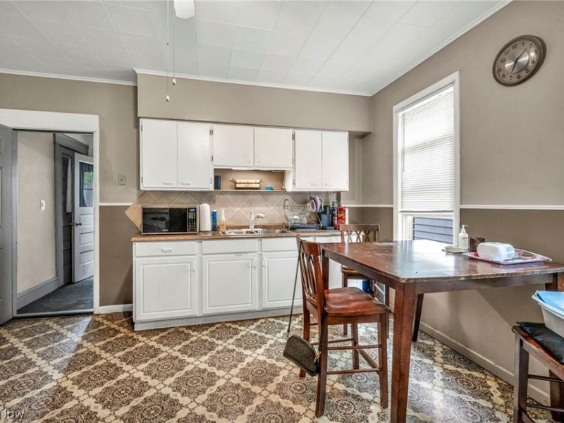 4089 E 64th Street, Cleveland, OH 44105 Photo 12