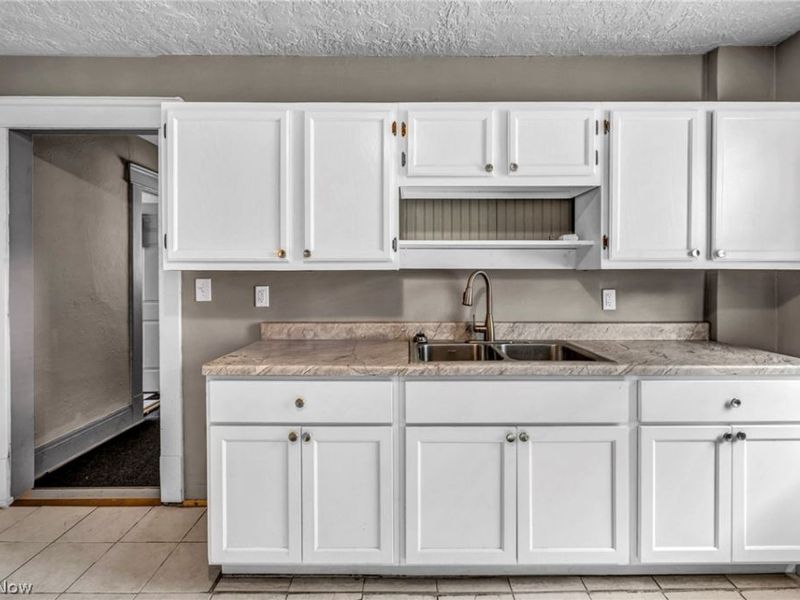 4089 E 64th Street, Cleveland, OH 44105 Photo 16