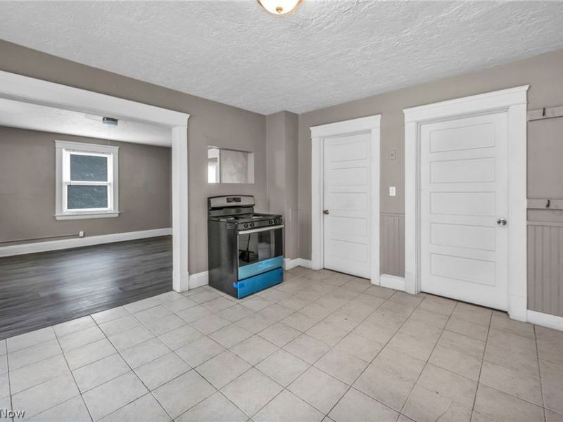 4089 E 64th Street, Cleveland, OH 44105 Photo 19