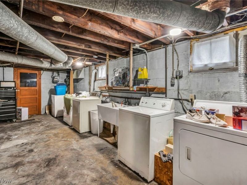 4089 E 64th Street, Cleveland, OH 44105 Photo 45