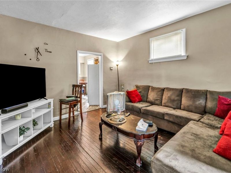 4089 E 64th Street, Cleveland, OH 44105 Photo 7