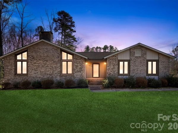 2010 Sprucewood Street , Albemarle, NC 28001