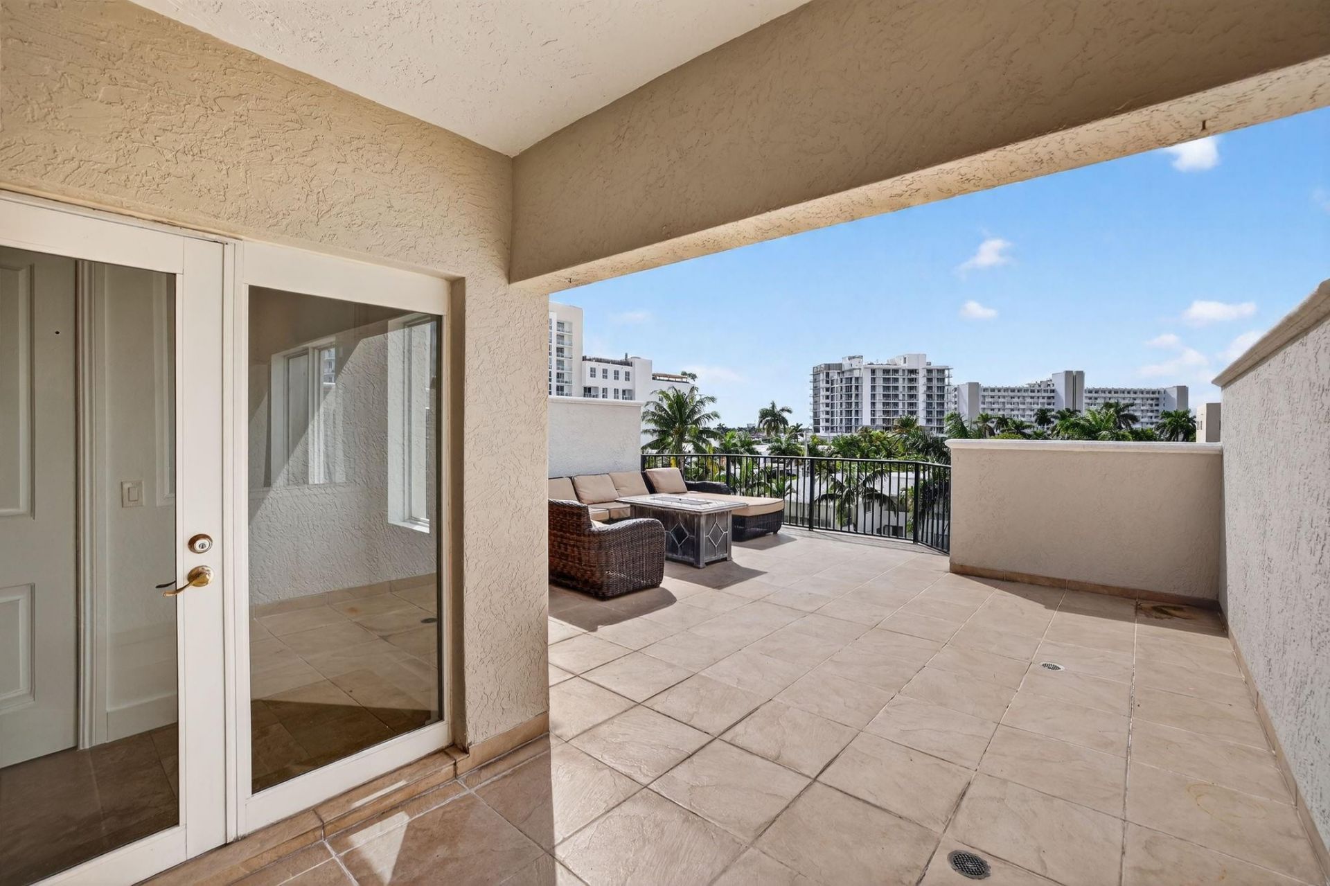 508 W Birch Rd, Unit 508, Fort Lauderdale, FL 33304 Photo