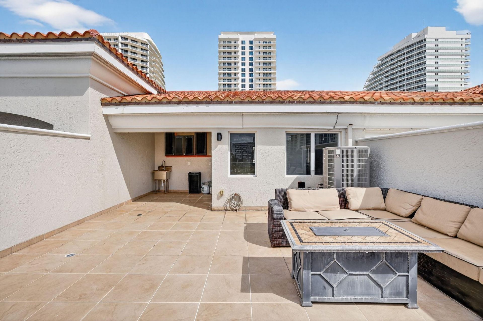 508 W Birch Rd, Unit 508, Fort Lauderdale, FL 33304 Photo