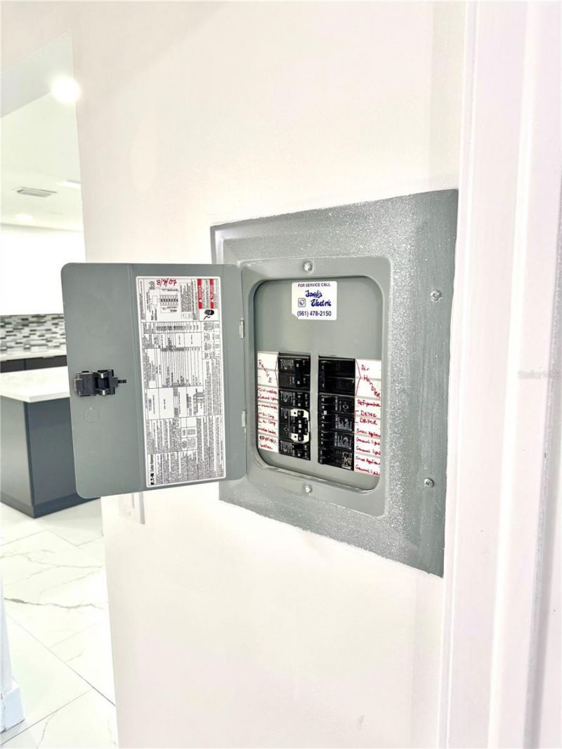 7690 Tahiti Lane , Unit 202, Lake Worth, FL 33467 Photo