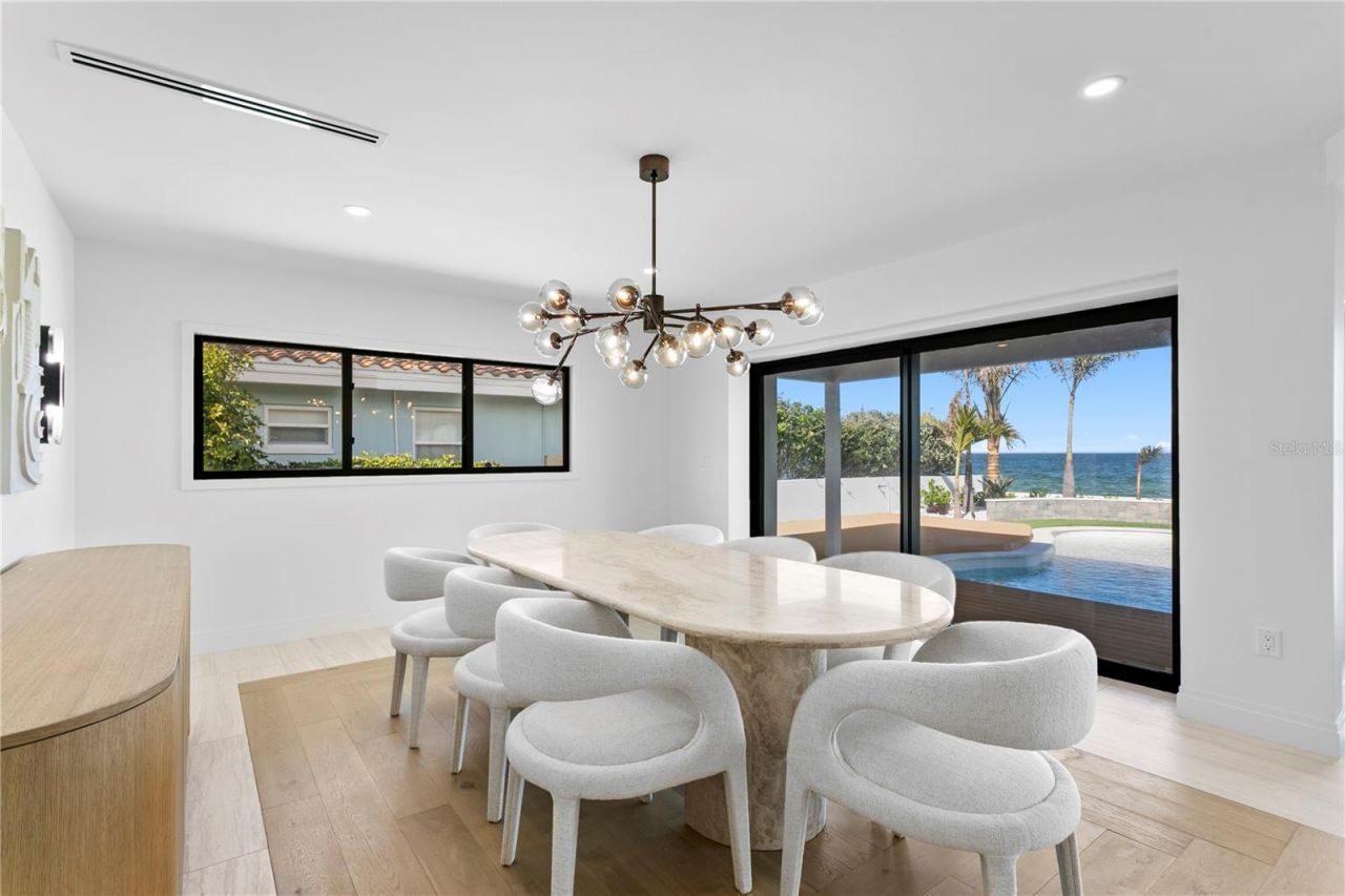 2580 E Bay Isle Drive Se, Saint Petersburg, FL 33705 Photo