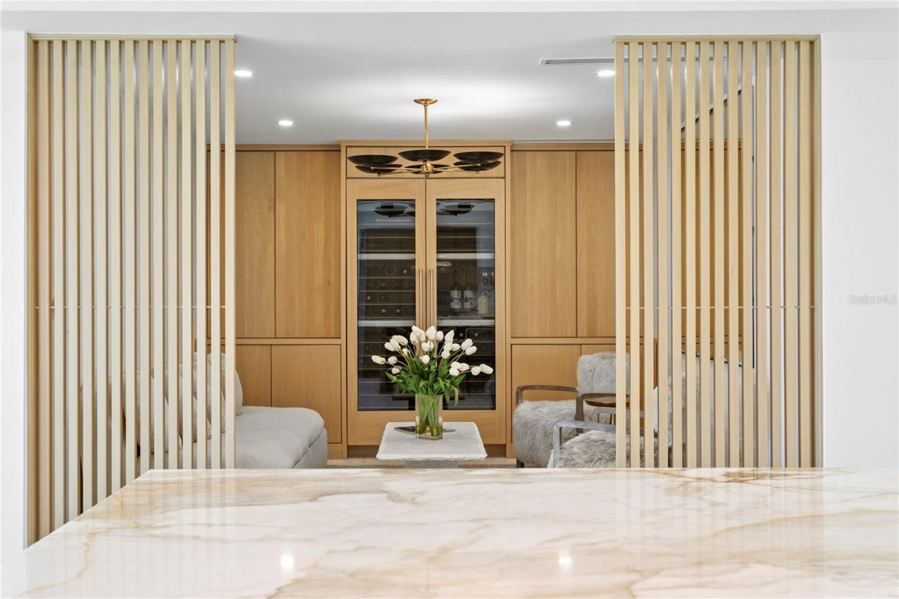 2580 E Bay Isle Drive Se, Saint Petersburg, FL 33705 Photo