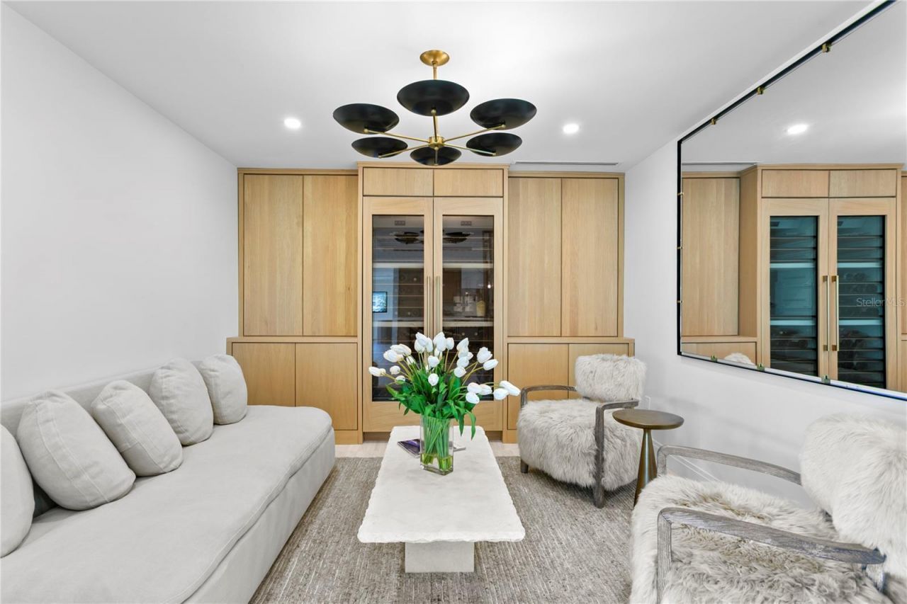 2580 E Bay Isle Drive Se, Saint Petersburg, FL 33705 Photo