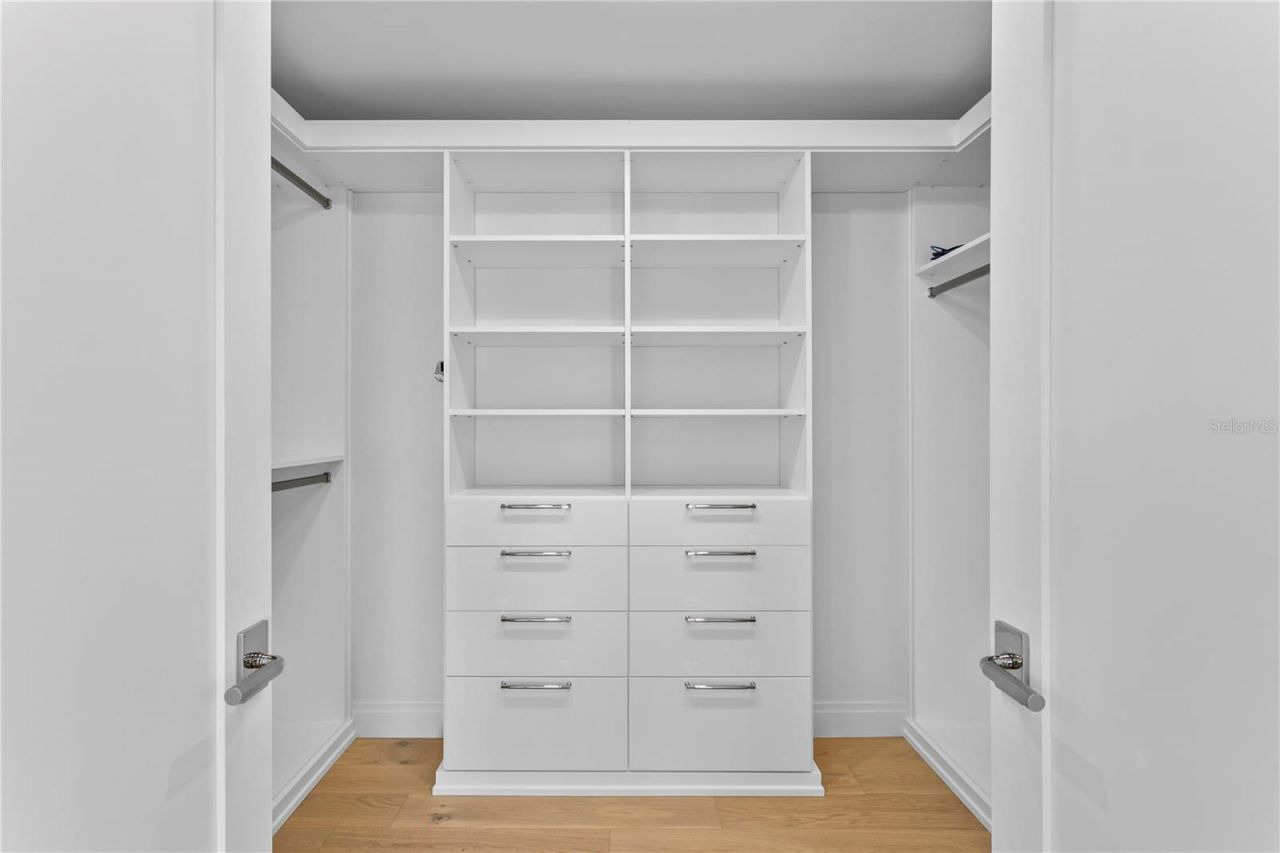 2580 E Bay Isle Drive Se, Saint Petersburg, FL 33705 Photo