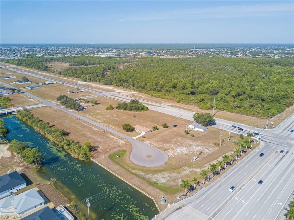 1518 Kismet Pkwy E, Cape Coral, FL 33909 Photo