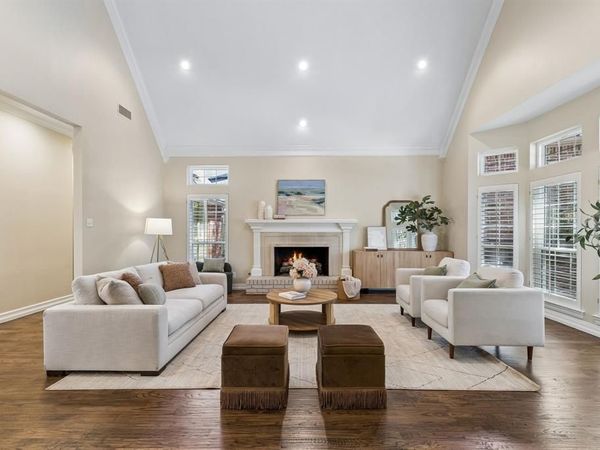 7207 Abrams Place Court, Dallas, TX 75231