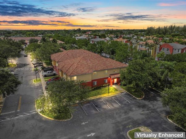 3335 Palomino Dr , Unit 323-3, Davie, FL 33024