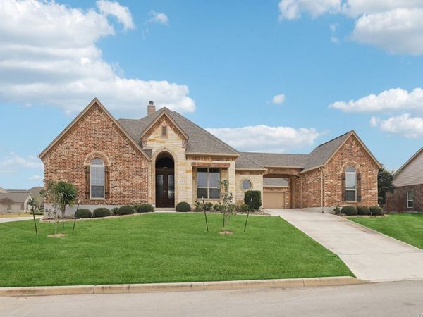 117 TEXAS BND, Castroville, TX 78009