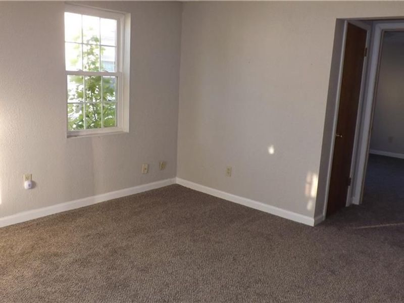 2040 Courtland Avenue, Kettering, OH 45420 Photo 5